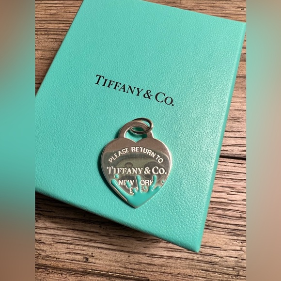 Large Blue Enamel βSplashβ Return to Tiffany Heart Charm - Picture 3 of 4